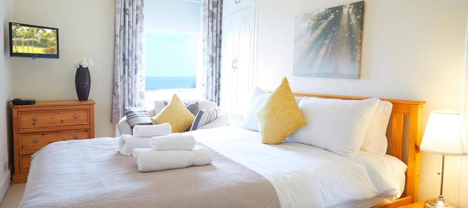 Seaview At The Crescent Villa Файли Екстериор снимка